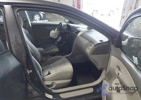 2009 Toyota Corolla Le z USA, uszkodzony, nr VIN 1NXBU40E29Z093248